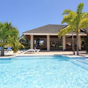 Coolshade - Estate - 15mins Ocho Rios Holiday home
